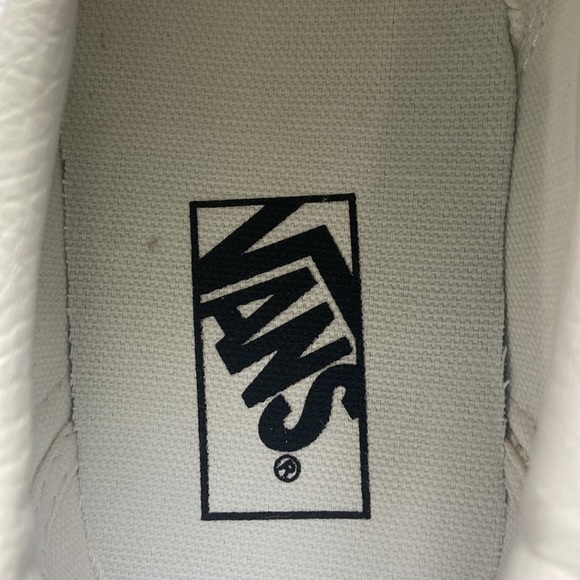 NIB UNISEX CLASSIC SLIP-ON - WHITE Vans - Picture 5 of 5